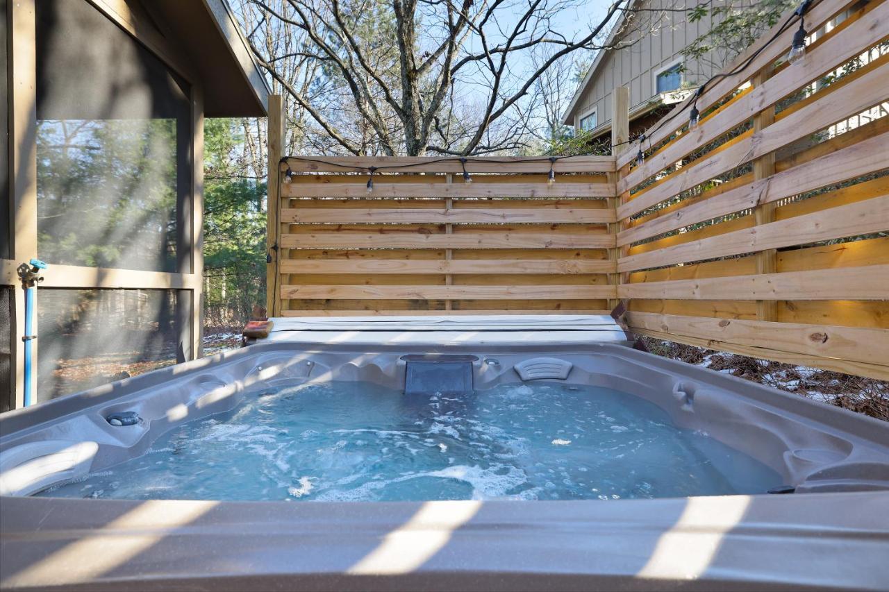 Pocono Mountain Home , Hot Tub- 1 Mile To Skiing! Tannersville Luaran gambar